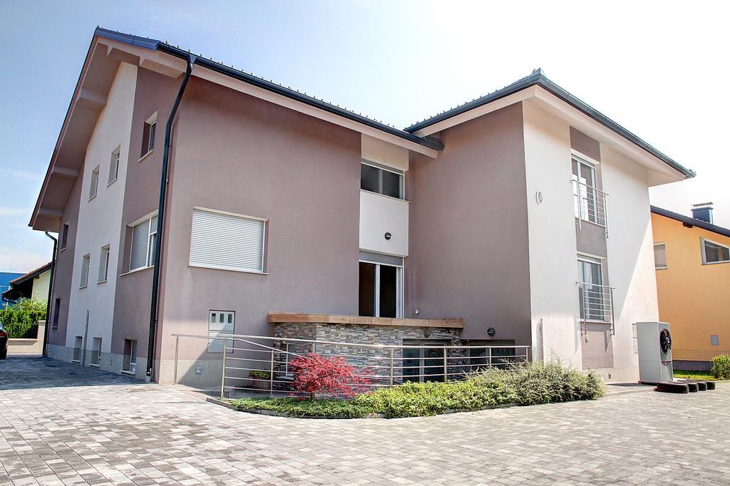 Apartment Vita Near Terme Paradiso Dobova Bagian luar foto