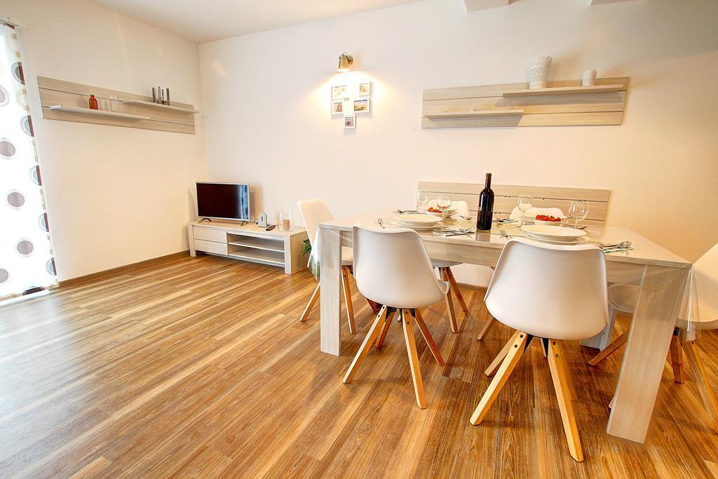 Apartment Vita Near Terme Paradiso Dobova Bagian luar foto