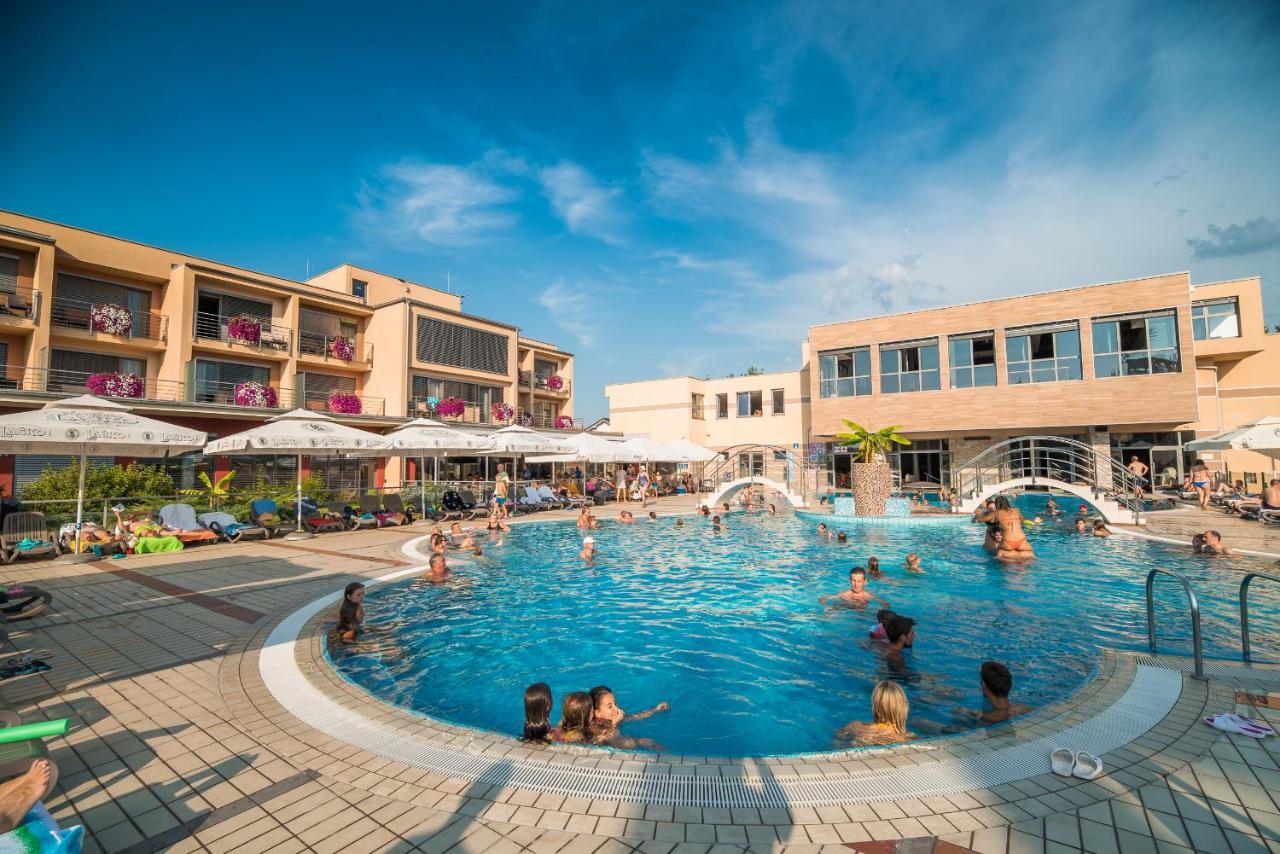 Apartment Vita Near Terme Paradiso Dobova Bagian luar foto